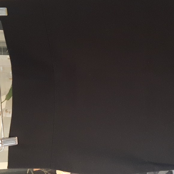 Flattering Pencil Skirt - Picture 2 of 4